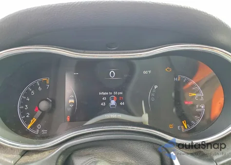 2018 Jeep Grand Cherokee Laredo z USA, uszkodzony, nr VIN 1C4RJFAG1JC457595